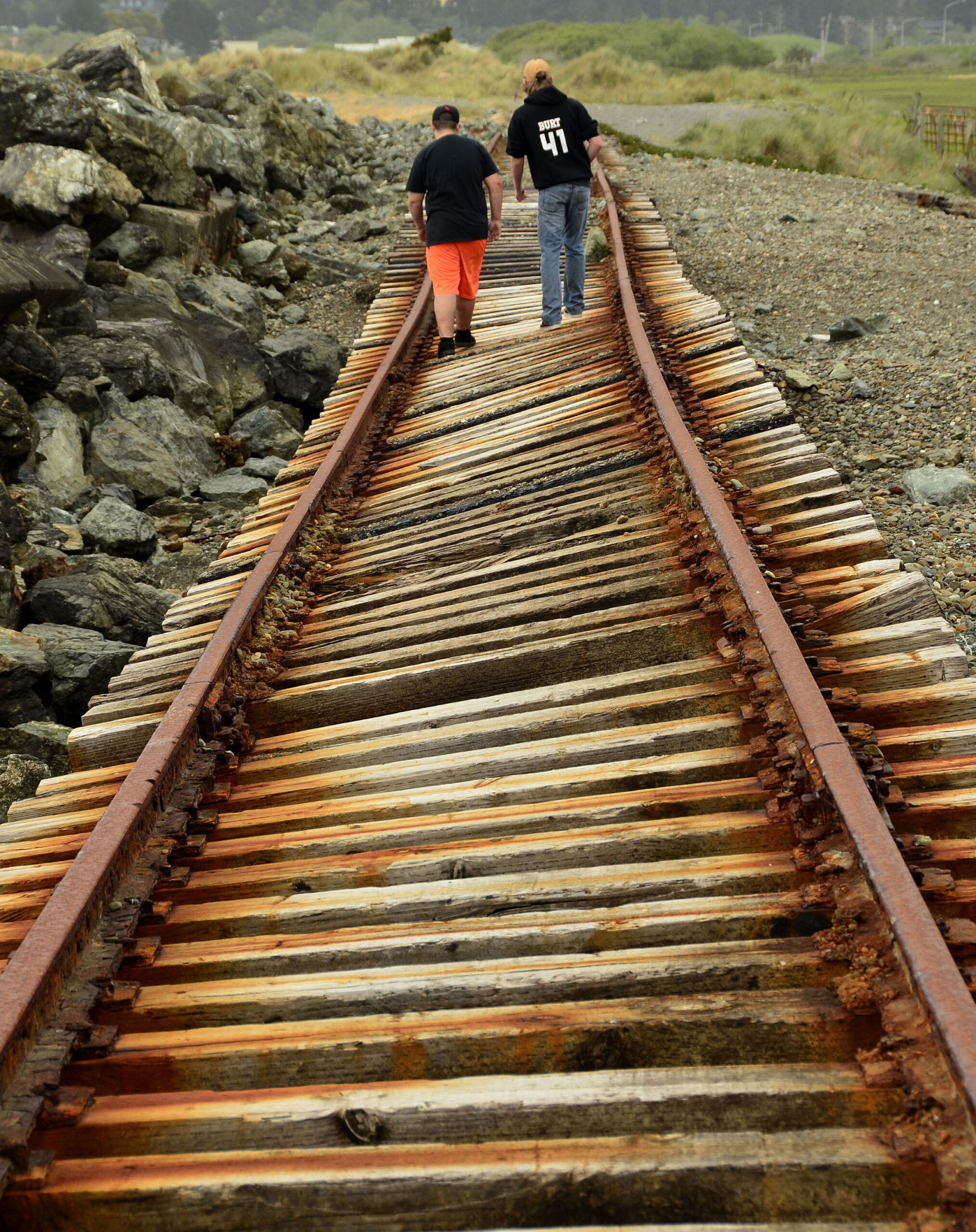 A photo of railroad tracks by elk river